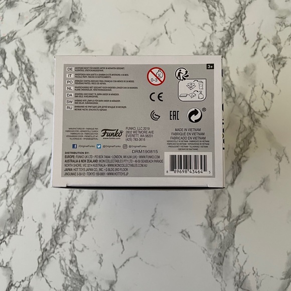 Hello Kitty Funko Pop 31 - Picture 5 of 7